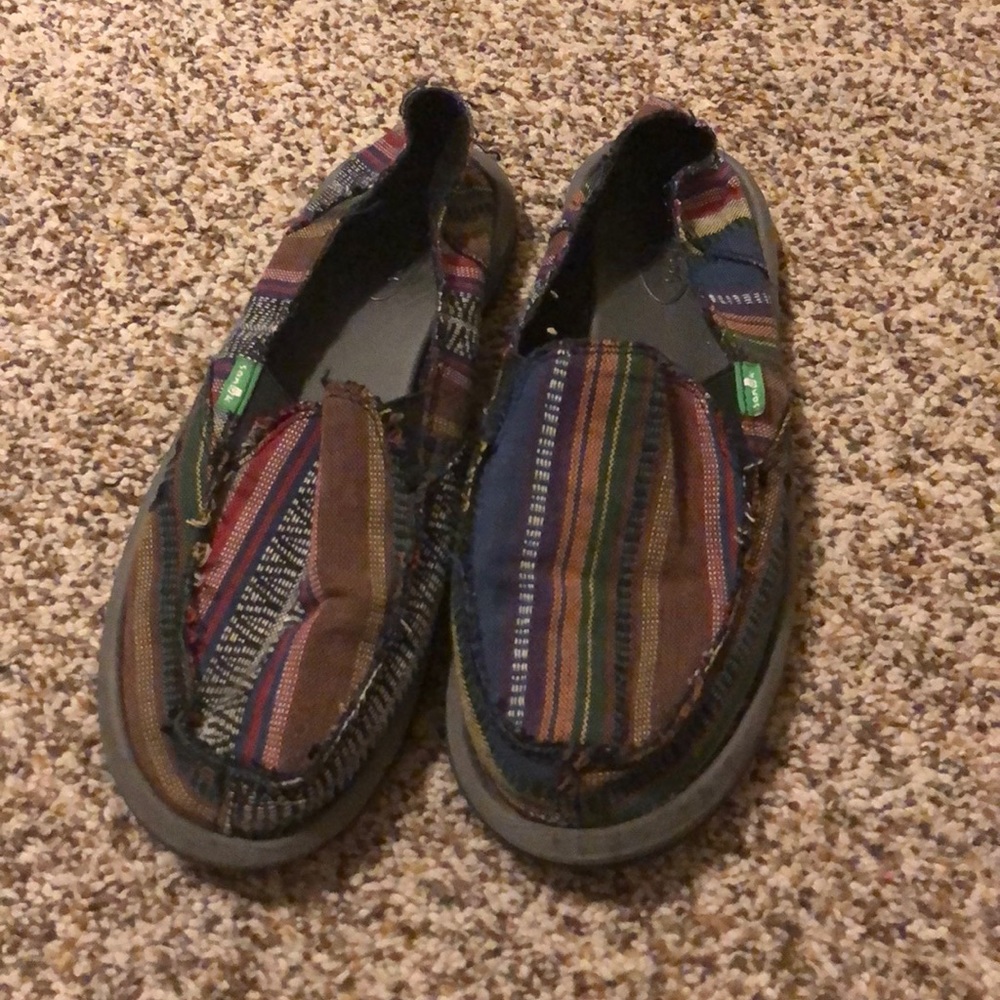 Tribal print Sanuks